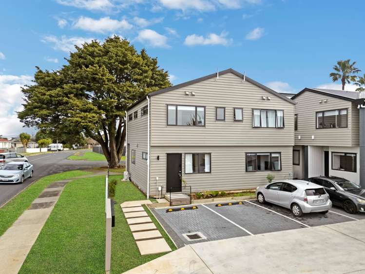 1/32 Sunlands Drive Manurewa_17