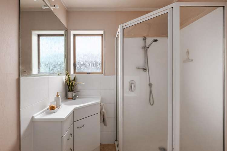 35 Lloyd Street Parkvale_13