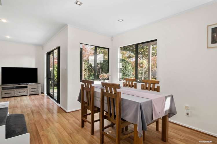 8/19 Roanoke Way Albany_9