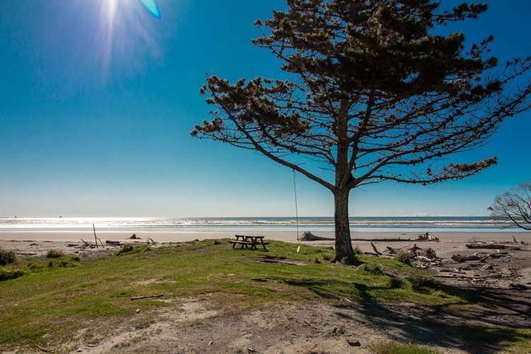 11 Ngahue Crescent Carters Beach_29