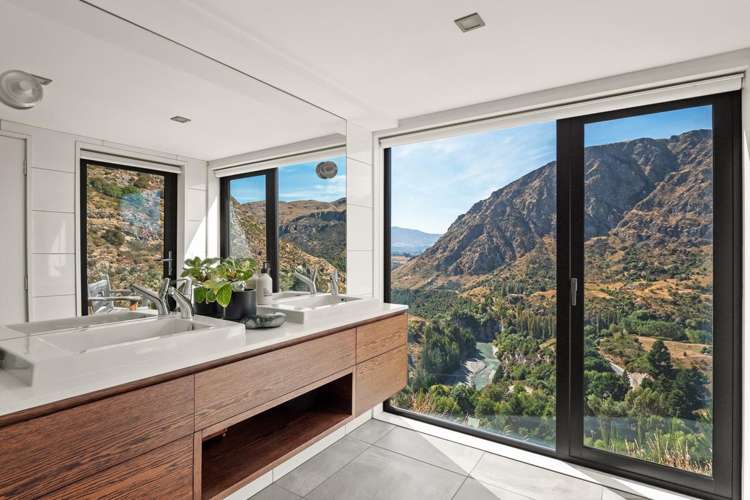 12 Crow's Nest Road Arthurs Point_14