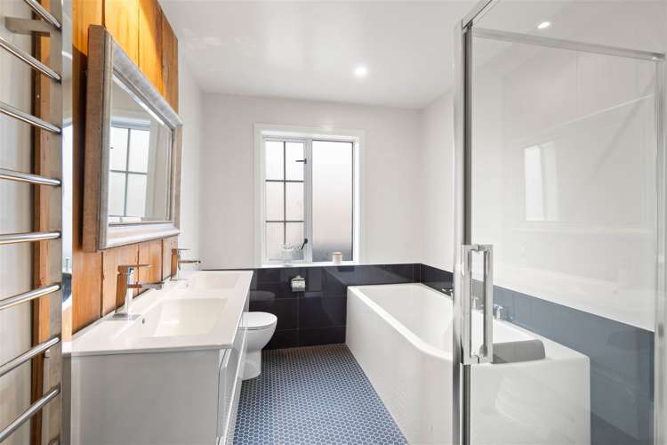 1/831 Ferry Road Woolston_6