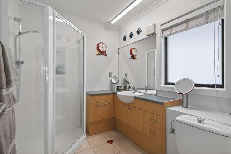 2/2 Sixth Avenue Avenues_8