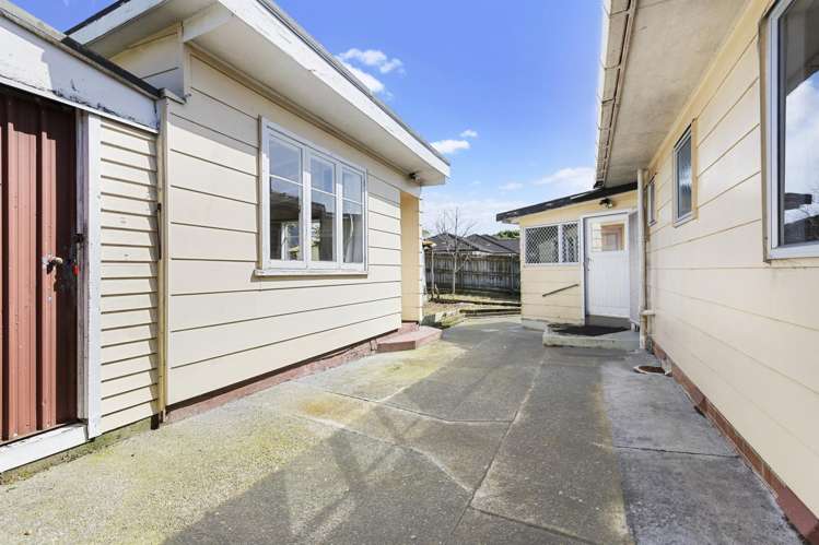412 West Coast Road Glen Eden_12