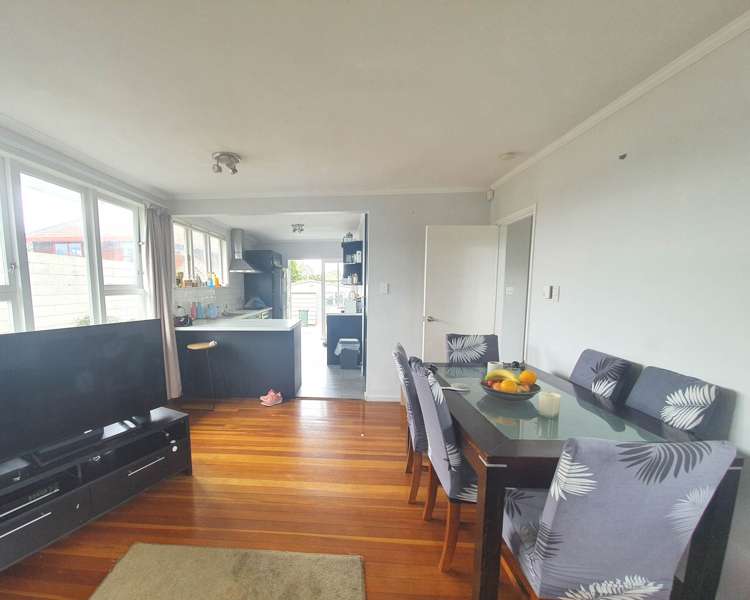 1/3 Kowhai Avenue Mangere Bridge_8