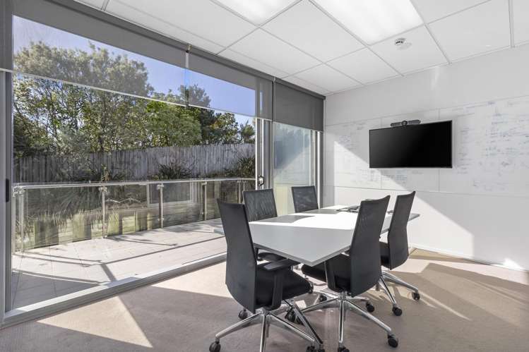 6/11 Orbit Drive Albany_2