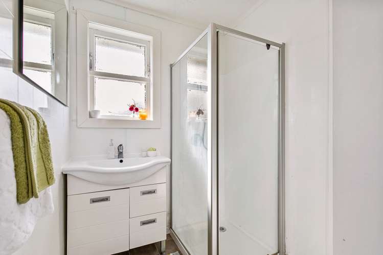 27 Watts Road Manurewa_19