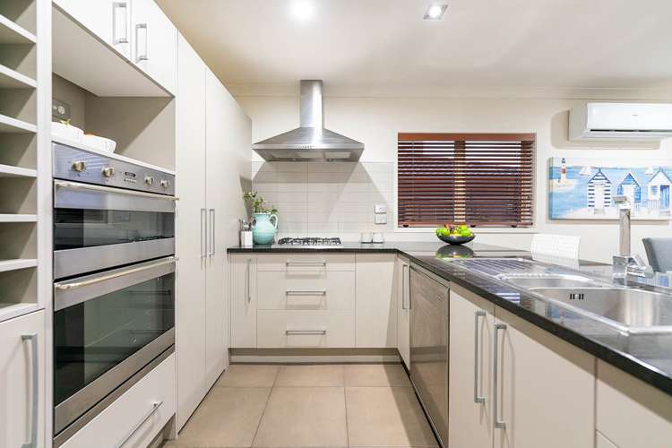 21 Kestev Drive Flat Bush_5