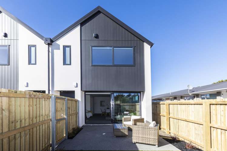 1-2/464 Gloucester Street Linwood_21