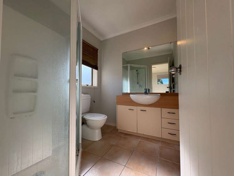 6 Atworth Way Pakuranga Heights_14