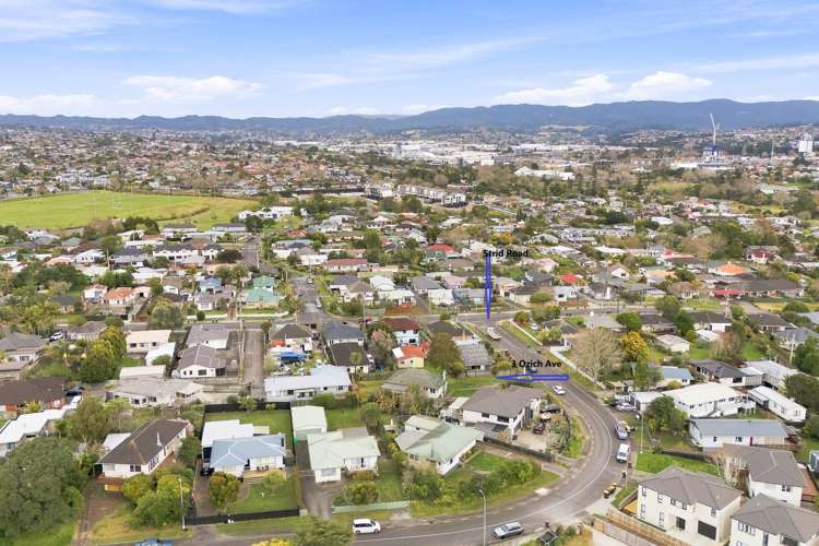 3 Ozich Avenue Te Atatu South_9