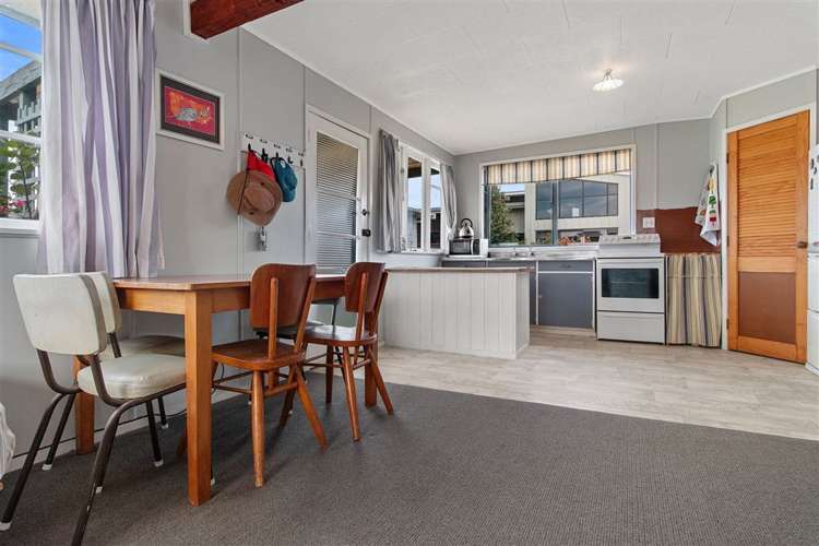 609b Ocean Road Whangamata_10