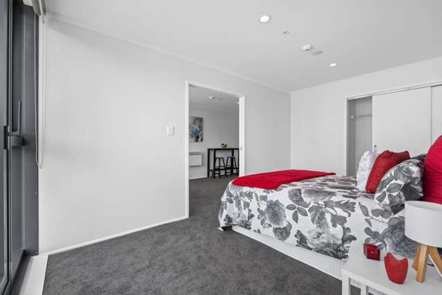 12D/30 Westward Ho Road Glen Eden_1