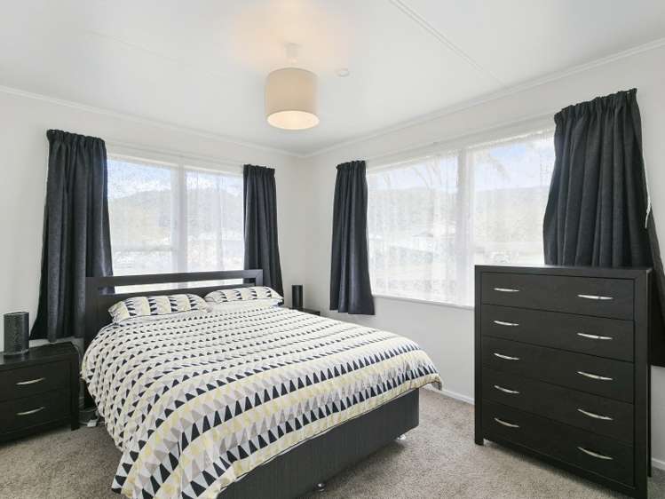 44 Momona Street Wainuiomata_7