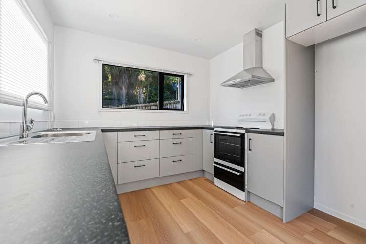 Units 1 and 2/10A Awanui Street Merrilands_22