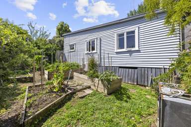 16/18 Lorenzen Bay Road_3