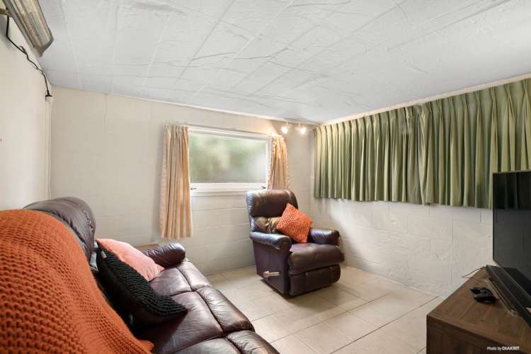 7 Taipari Road Te Atatu Peninsula_17