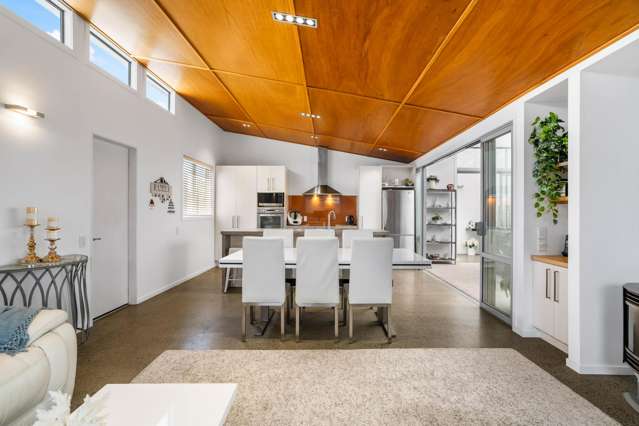 Sharp New Price - Vendors Say Sell!