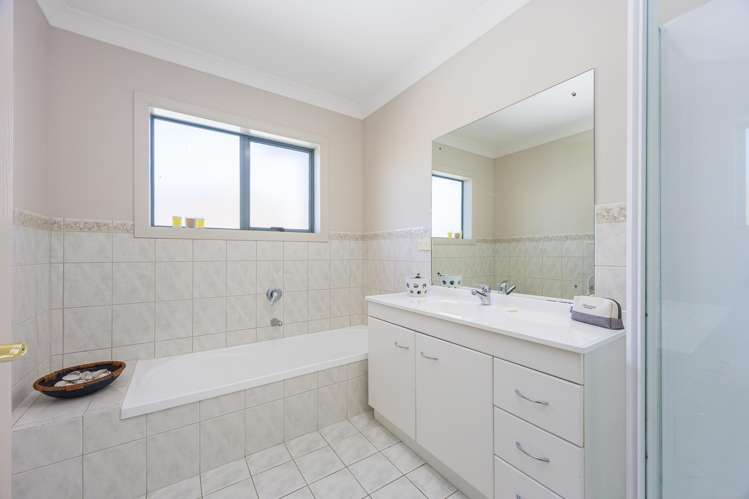 7 Greenway Rise Gulf Harbour_14