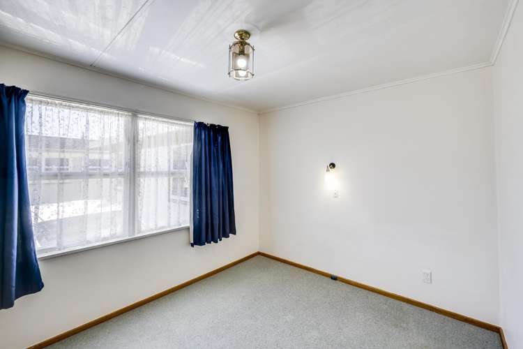 2/45 Riverbend Road Onekawa_16