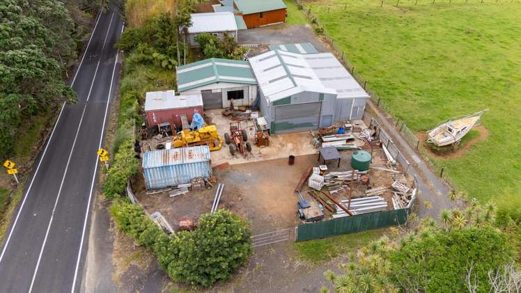 2160 Awhitu Road Pollok_16