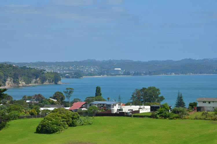 6 Waititiro Rise Stanmore Bay_9