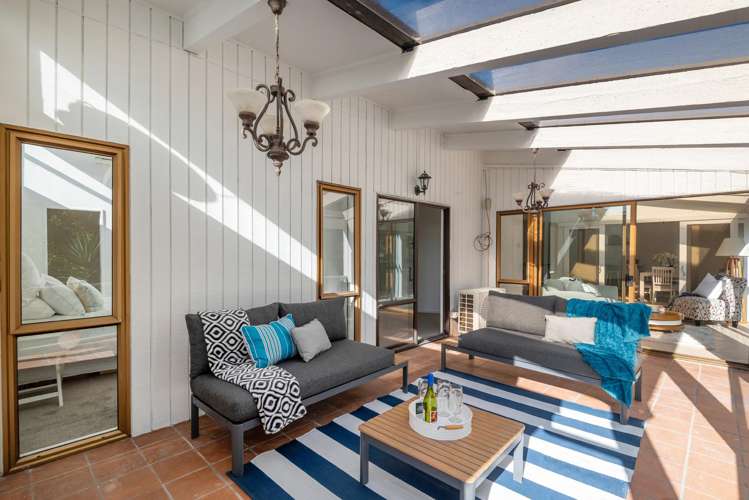9 Saddleback Rise Murrays Bay_6