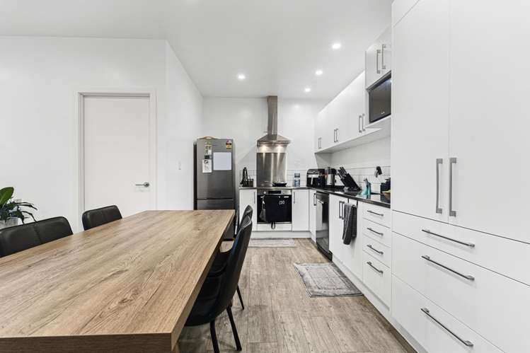25 Devon Street East_4