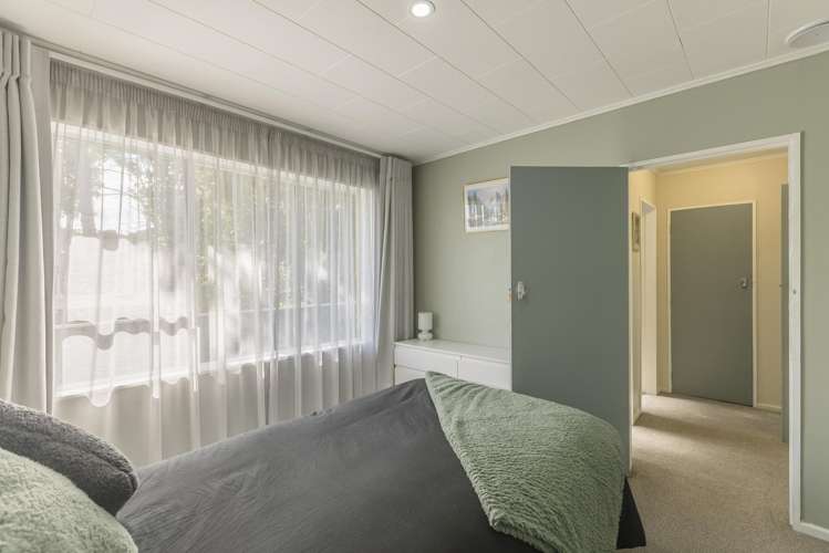 2/13 Linden Avenue Tawa_10