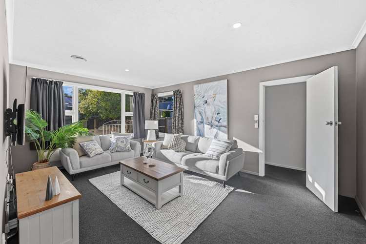 2/4 Kyeburn Place Avonhead_1