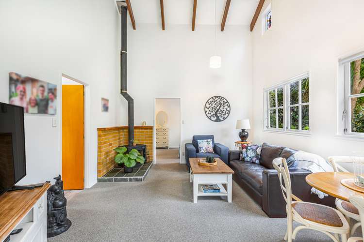 1/10 Springbank Lane Te Atatu Peninsula_8