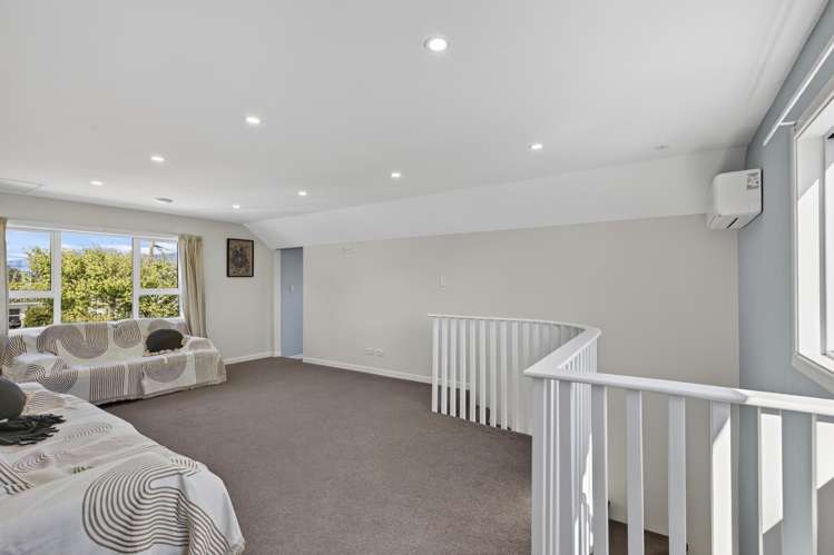 8 York Crescent Westown_18