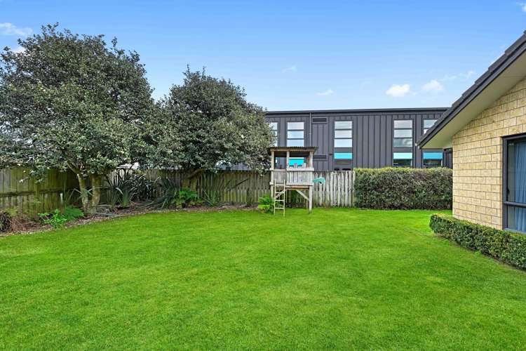 21 Burgundy Court Rototuna_21