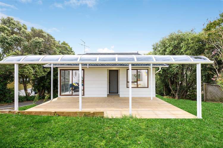 1/13 Hollyhock Place Browns Bay_6