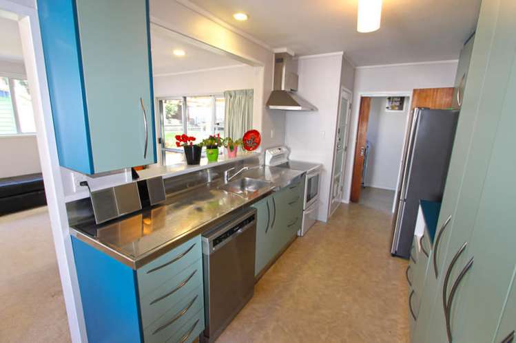 20 The Grove Titirangi_10