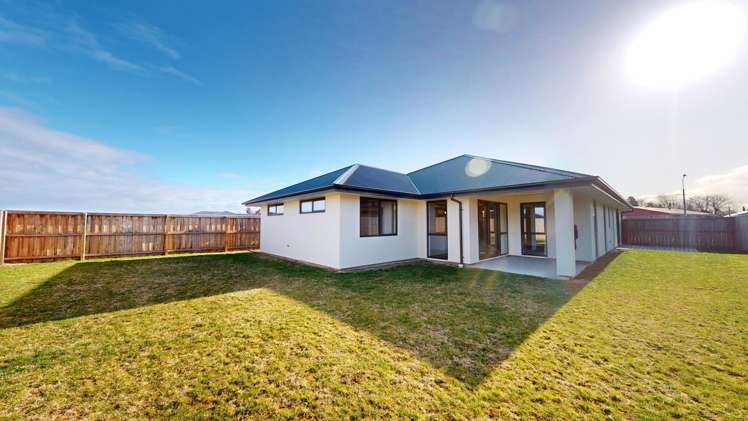 142 Trevors Road Elgin_17