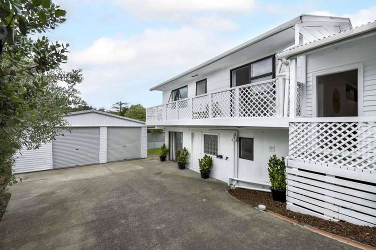 103 Brian Crescent Stanmore Bay_2