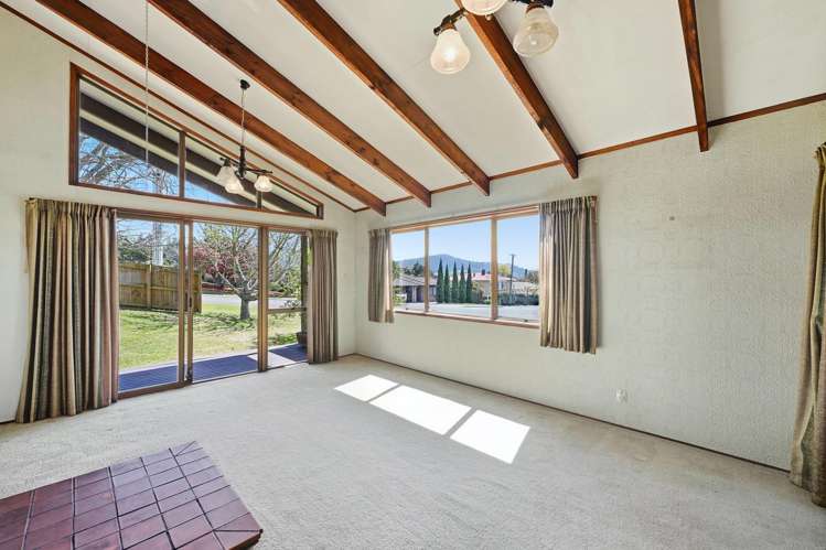 1 Wychwood Crescent_3