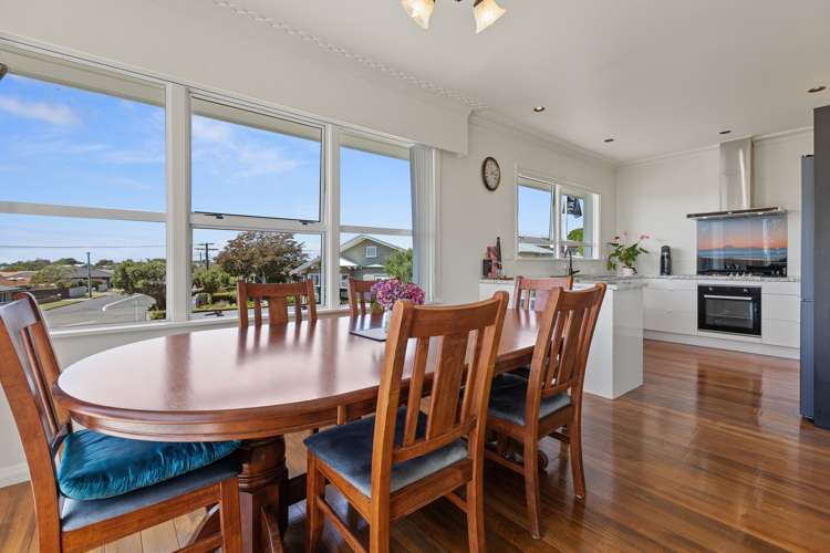 18a Dartmoor Avenue Westown_13