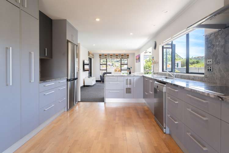 14 Ronald Woolf Place Churton Park_14