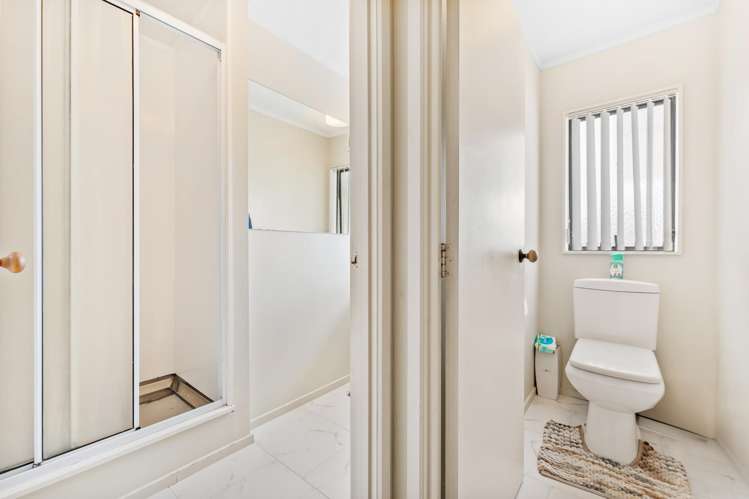 33 Gledstane Road Stanmore Bay_12