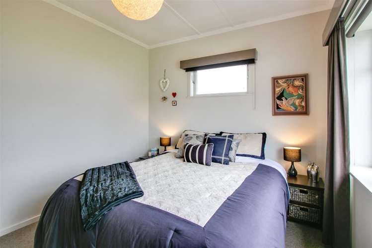 38 Arbuckle Road Frimley_11