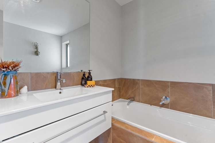 70 Isabella Drive Pukekohe_22