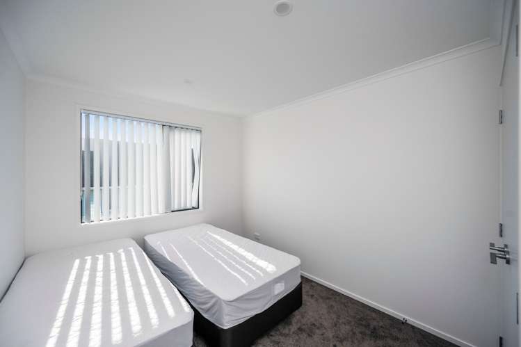 1-7/30 Ranui Avenue Ranui_12