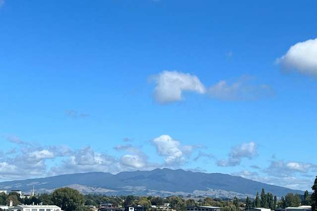 PRICE REDUCTION – ROOM WITH A VIEW!