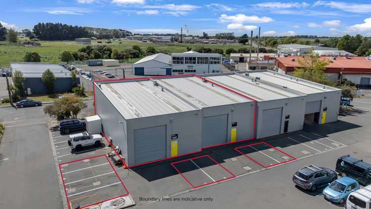 3 and 4/18 Taurus Place Bromley_13