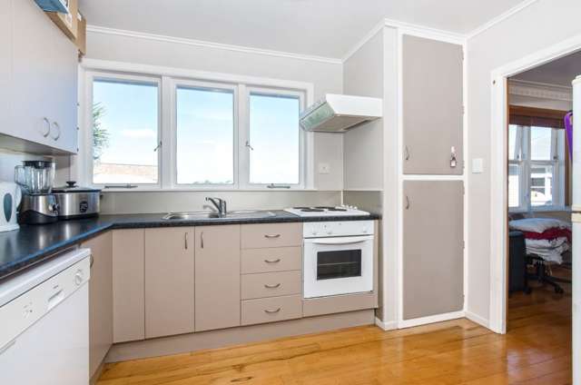 2/175A Grey Street Onehunga_1