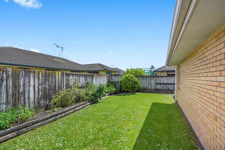 6 Saint Johns Avenue Hamilton East_17