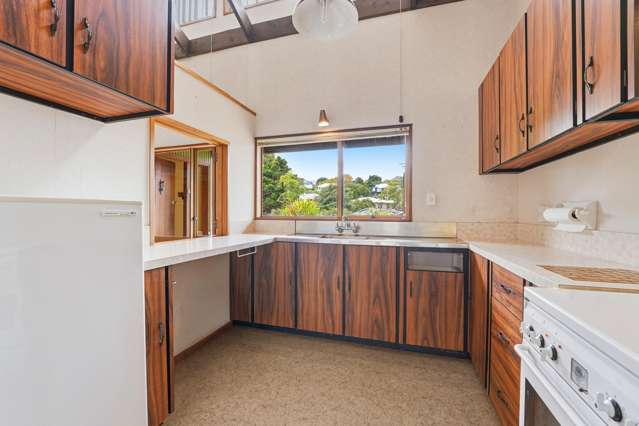 47 Parkes Avenue St Johns Hill_3