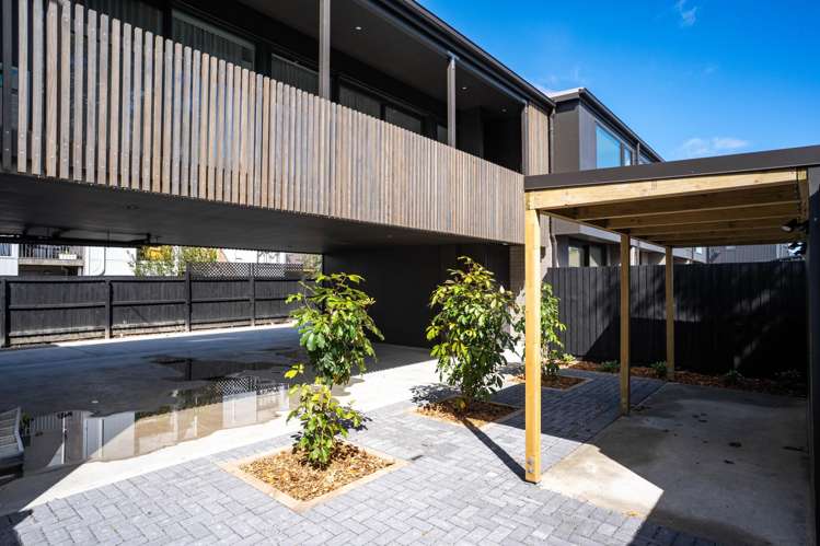 7 Grove Road Addington_19